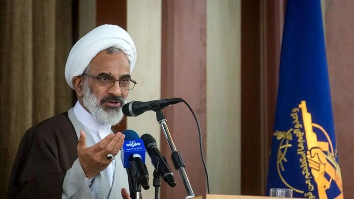 ۱۱ اسفند صحنه عملی دفاع از انقلاب و نظام است ۱۱ اسفند صحنه عملی دفاع از انقلاب و نظام است