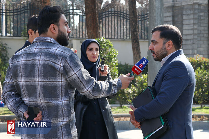 حاشیه جلسه هیات دولت - 25 بهمن