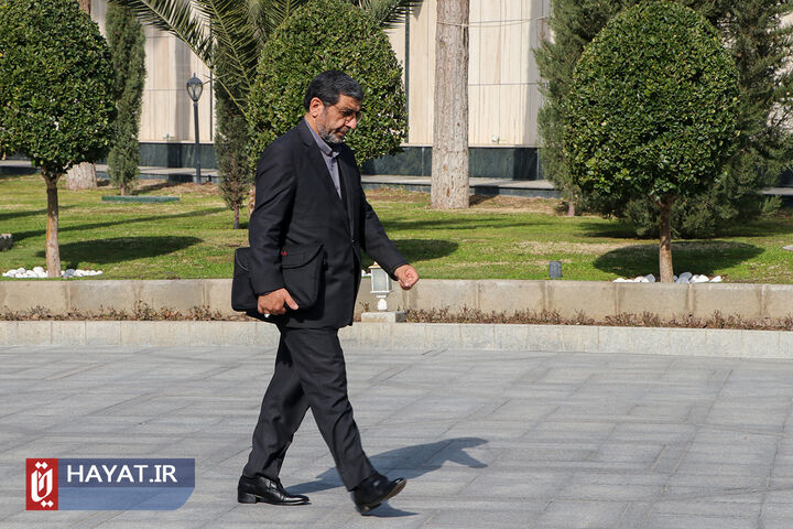 حاشیه جلسه هیات دولت - 25 بهمن