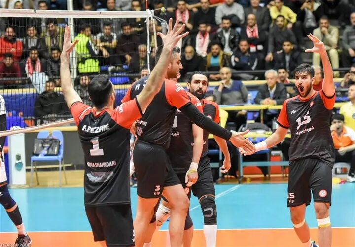 ماراتن جنجالی رامسر به سود مس تمام شد/ هفتمین پیروزی متوالی شهرداری ارومیه ماراتن جنجالی رامسر به سود مس تمام شد/ هفتمین پیروزی متوالی شهرداری ارومیه