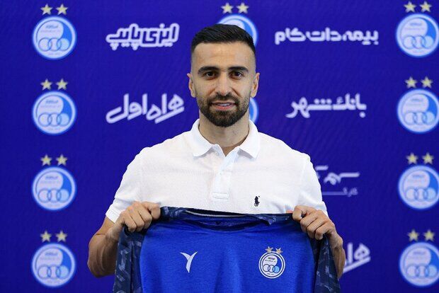 ارسلان مطهری از استقلال جدا شد ارسلان مطهری از استقلال جدا شد
