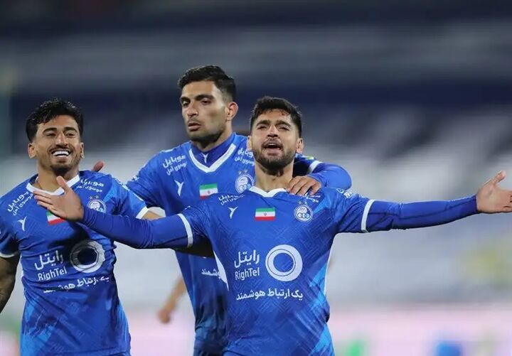 صدرنشینی استقلال با برد اقتصادی برابر صنعت نفت/ فاصله آبیها با پرسپولیس ۵ امتیاز شد صدرنشینی استقلال با برد اقتصادی برابر صنعت نفت/ فاصله آبیها با پرسپولیس ۵ امتیاز شد