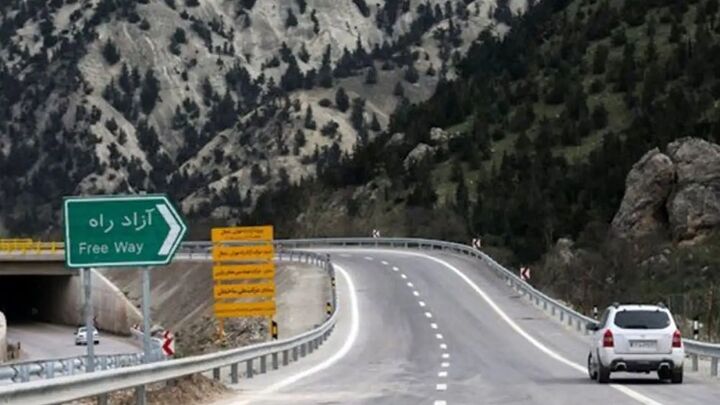 شمال به جنوب محور چالوس و آزادراه تهران-شمال مسدود شد شمال به جنوب محور چالوس و آزادراه تهران-شمال مسدود شد