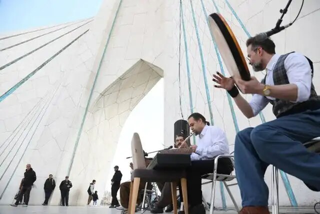 اجرا آواهای ایران زمین و شاهنامهخوانی در جشنواره صنایع دستی فجر