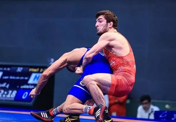 ۷ پیروزی فرنگیکاران ایران در جام وهبی امره/ میرزازاده حریف روسیاش را ضربه کرد ۷ پیروزی فرنگیکاران ایران در جام وهبی امره/ میرزازاده حریف روسیاش را ضربه کرد