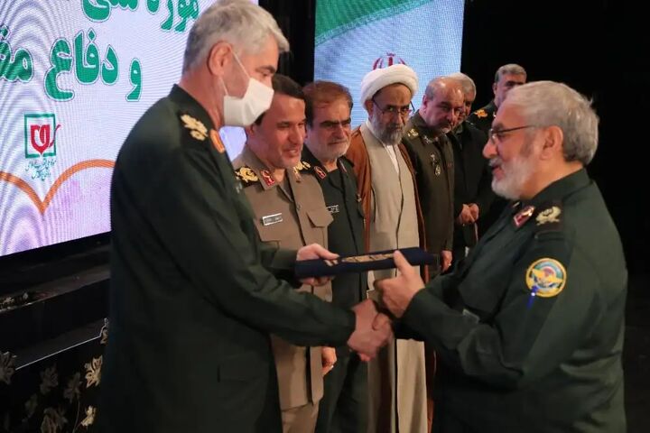 مراسم تکریم و معارفه مدیرعامل موزه ملی انقلاب اسلامی و دفاع مقدس مراسم تکریم و معارفه مدیرعامل موزه ملی انقلاب اسلامی و دفاع مقدس