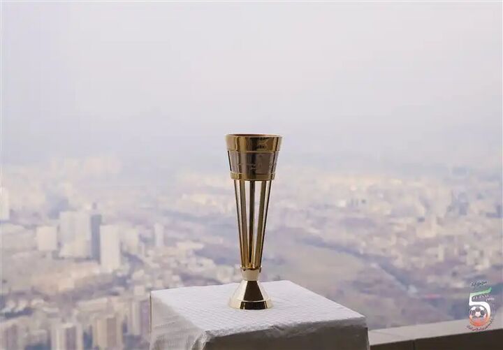 رونمایی از مدال و جام قهرمانی لیگ برتر فوتسال + عکس رونمایی از مدال و جام قهرمانی لیگ برتر فوتسال + عکس