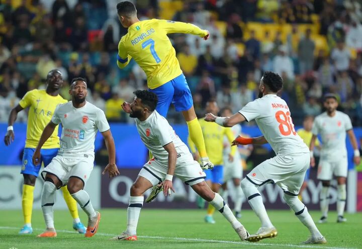 صعود النصر با گلزنی رونالدو و جشن خانگی العین/ سپاهان نیاز به معجزه دارد صعود النصر با گلزنی رونالدو و جشن خانگی العین/ سپاهان نیاز به معجزه دارد