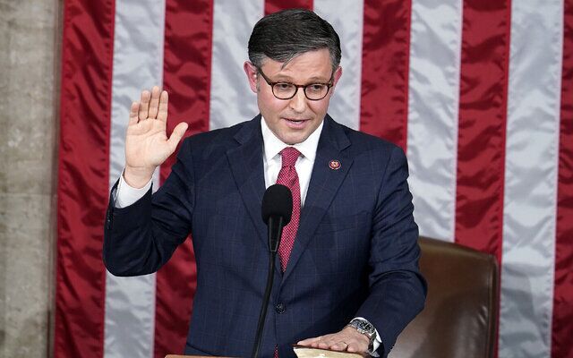 کاخ سفید، رئیس مجلس نمایندگان را به کمکرسانی به ایران و روسیه متهم کرد کاخ سفید، رئیس مجلس نمایندگان را به کمکرسانی به ایران و روسیه متهم کرد