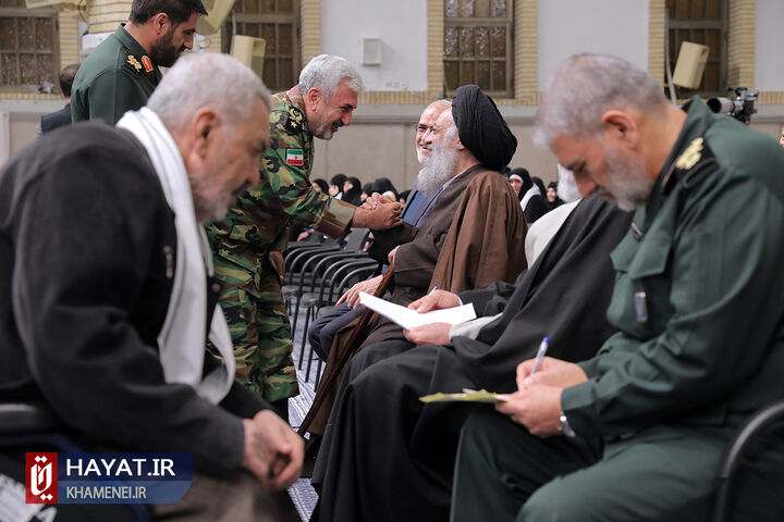 دیدار دست‌اندرکاران دومین کنگره ۲۴ هزار شهید استان خوزستان با رهبر انقلاب