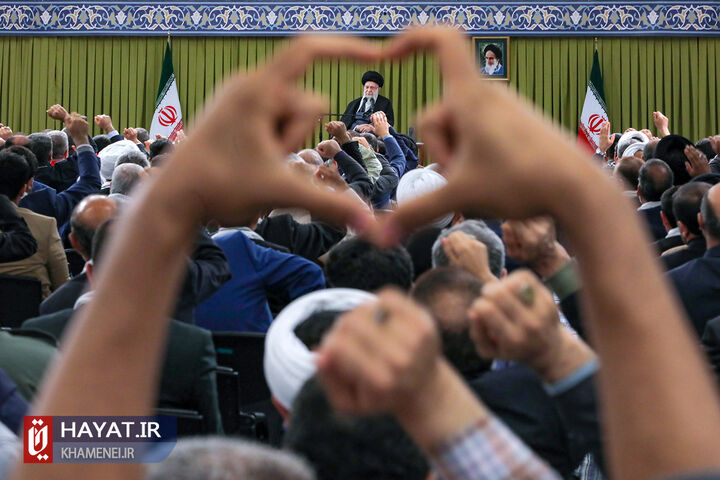 دیدار دست‌اندرکاران دومین کنگره ۲۴ هزار شهید استان خوزستان با رهبر انقلاب