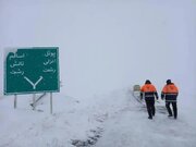 بارش برف و باران در جاده‌های ۹ استان کشور/ممانعت از ادامه راه خودروهای فاقد زنجیر چرخ