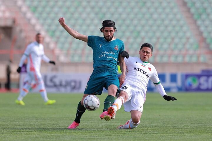 تساوی بدون گل شمس آذر و مس/ نبرد پرگل پیکان و صنعت نفت برنده نداشت تساوی بدون گل شمس آذر و مس/ نبرد پرگل پیکان و صنعت نفت برنده نداشت