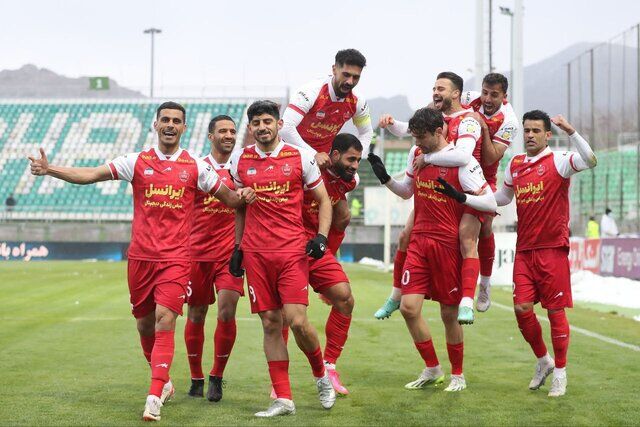 ذوبآهن صفر - پرسپولیس یک/ سرخها با با اوسمار روی ریل برد ذوبآهن صفر - پرسپولیس یک/ سرخها با با اوسمار روی ریل برد
