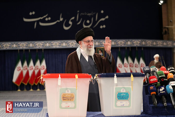 رهبر انقلاب پس از شرکت در انتخابات: در کار خیر حاجت هیچ استخاره نیست رهبر انقلاب پس از شرکت در انتخابات: در کار خیر حاجت هیچ استخاره نیست