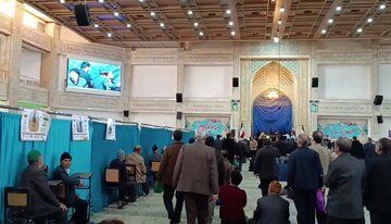 سوءقصد به یک امام جمعه در محل رأیگیری! سوءقصد به یک امام جمعه در محل رأیگیری!