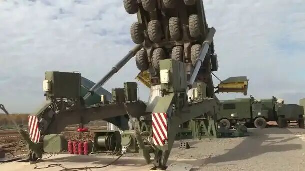 روسیه یک موشک بالستیک پرتاب کرد روسیه یک موشک بالستیک پرتاب کرد