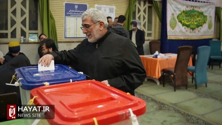 سردار قاآنی رأی خود را به صندوق انداخت سردار قاآنی رأی خود را به صندوق انداخت
