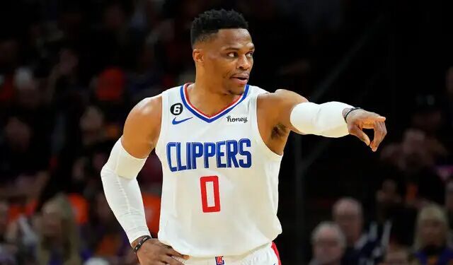 دست ستاره NBA شکست دست ستاره NBA شکست