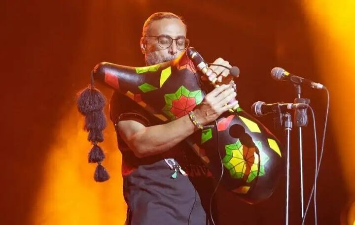 گروه موسیقی «لیان» بوشهر روی صحنه رفت گروه موسیقی «لیان» بوشهر روی صحنه رفت