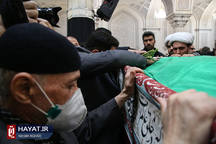 مراسم وداع با پیکر آیت‌الله محمد امامی کاشانی