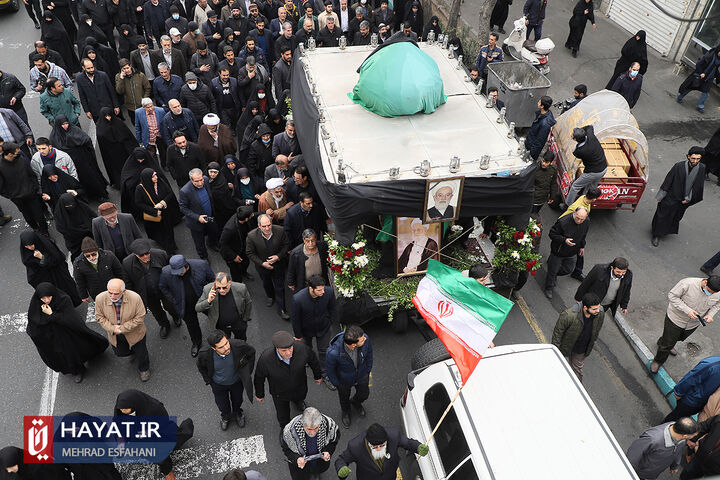 مراسم تشییع پیکر آیت الله محمد امامی کاشانی