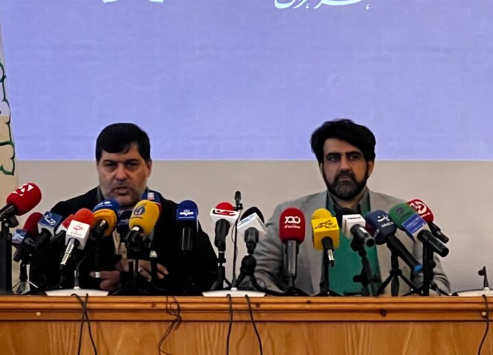 تیراندازی و قمه کشی از سوی بساط گستران چهارراه ولیعصر تیراندازی و قمه کشی از سوی بساط گستران چهارراه ولیعصر