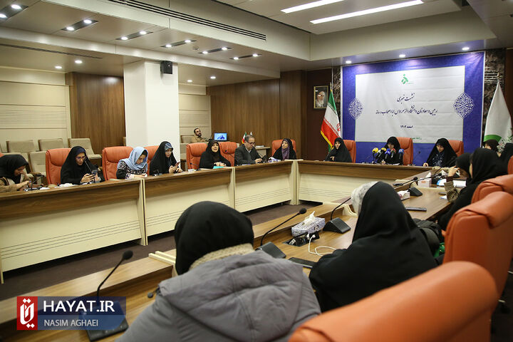 نشست خبری رئیس و معاونان دانشگاه الزهرا (س)