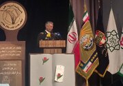 دریادار سیاری: شهدا و رزمندگان افتخار ملت ایران هستند