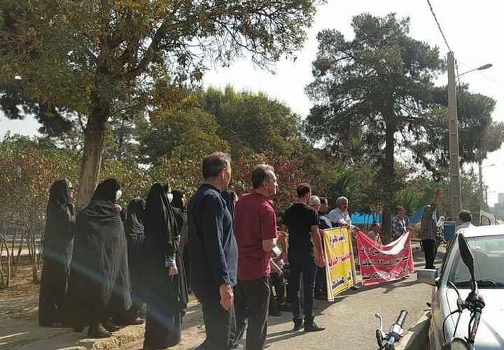 وعده رئیس بنیاد مسکن ری برای رفع مشکل اهالی نفرآباد وعده رئیس بنیاد مسکن ری برای رفع مشکل اهالی نفرآباد