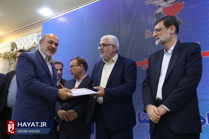 مراسم تجلیل از خادمین ایثارگران و مروجین فرهنگ ایثار و شهادت