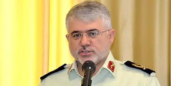 کشف ۵۰۰ هزار عدد انواع مواد محترقه در غرب استان تهران کشف ۵۰۰ هزار عدد انواع مواد محترقه در غرب استان تهران