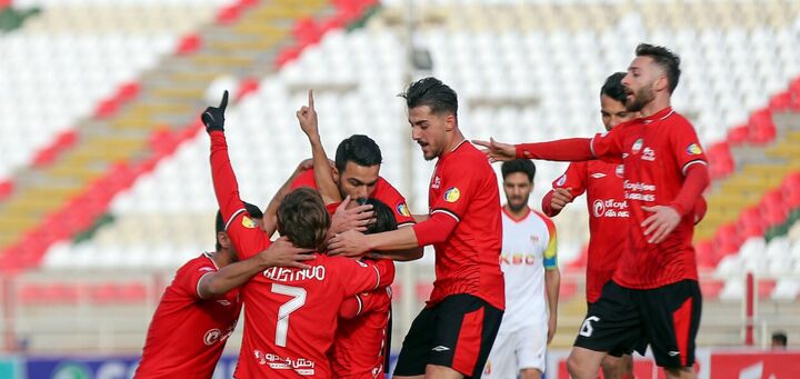 تراکتور-ذوبآهن/ نبردی با انگیزههای متفاوت تراکتور-ذوبآهن/ نبردی با انگیزههای متفاوت