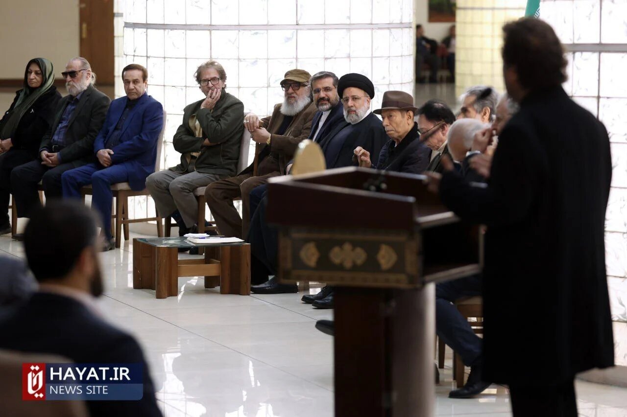 پیشرفتهای چشمگیر کشور در راستای معرفی ایران پیشرفته و فنآور به تصویر کشیده شوند/ اهتمام دولت به حمایت مالی از هنرمندان
