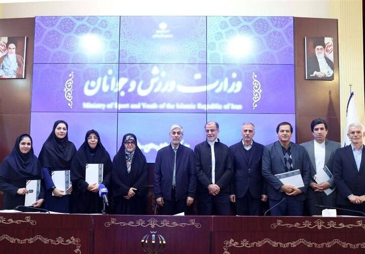 جلسه نمایندگان کمیسیون ورزشکاران فدراسیونها با وزیر ورزش جلسه نمایندگان کمیسیون ورزشکاران فدراسیونها با وزیر ورزش