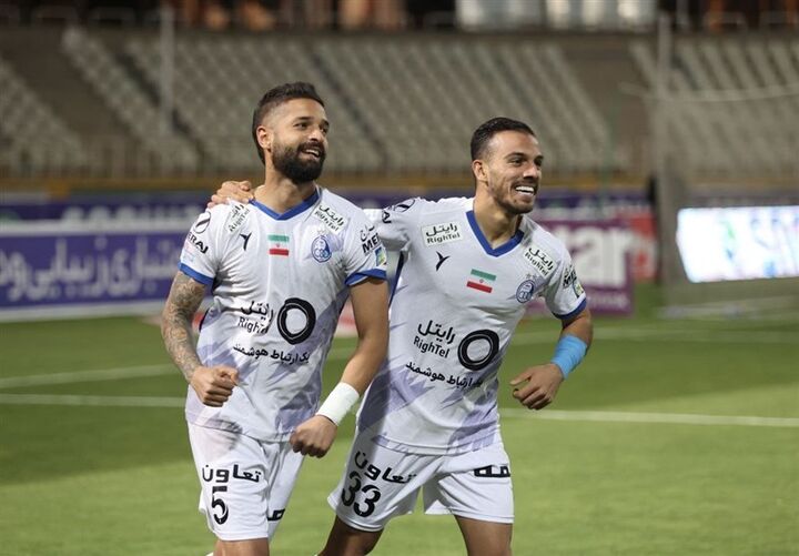 هوادار صفر - استقلال یک/ با یک گل به استقبال بهار هوادار صفر - استقلال یک/ با یک گل به استقبال بهار