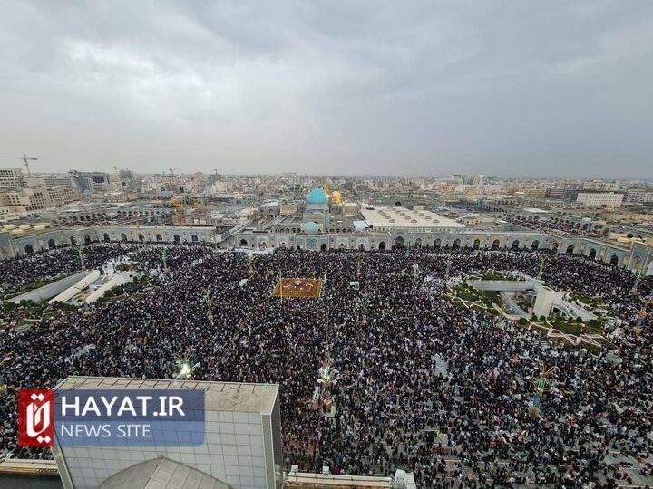 تحویل سال 1403 در فضای بارانی و نوروزی حرم مطهر رضوی تحویل سال 1403 در فضای بارانی و نوروزی حرم مطهر رضوی