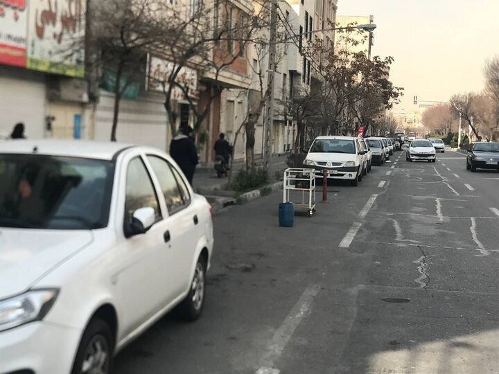 اشغال فضای پارک خودرو خلاف قانون است اشغال فضای پارک خودرو خلاف قانون است