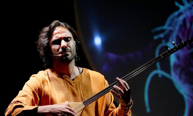 نوازنده تار ایرانی جایزه جهانی «براوو» روسیه را دریافت کرد