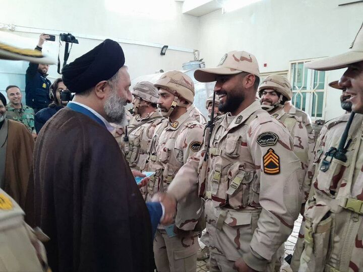 افتخار مجموعه انتظامی خدمتگذاری به مردم است افتخار مجموعه انتظامی خدمتگذاری به مردم است