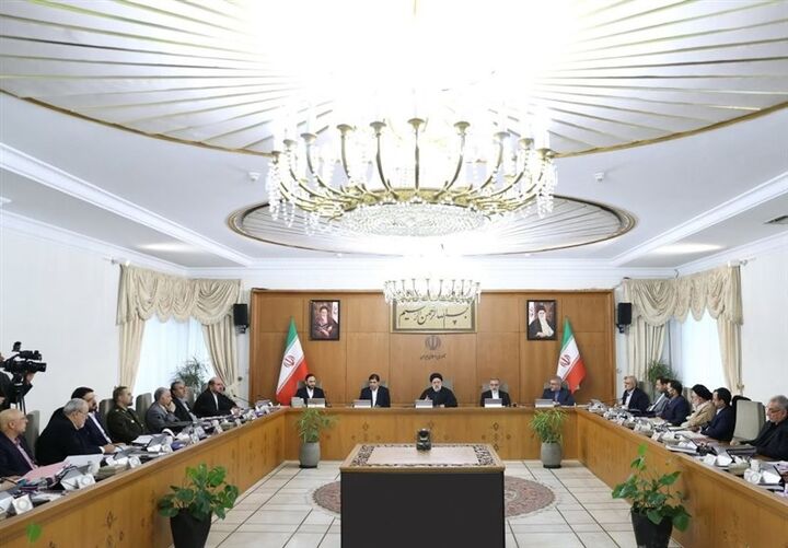 دیدار عیدانه مدیران و کارگزاران کشوری و لشکری با رئیس جمهور دیدار عیدانه مدیران و کارگزاران کشوری و لشکری با رئیس جمهور