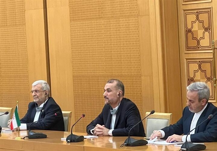 نشست هیاتهای ایران و ترکمنستان به ریاست وزرای خارجه کشورمان نشست هیاتهای ایران و ترکمنستان به ریاست وزرای خارجه کشورمان