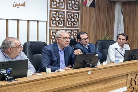 نشست وزیر بهداشت با کادر سلامت دانشگاه علوم پزشکی اصفهان نشست وزیر بهداشت با کادر سلامت دانشگاه علوم پزشکی اصفهان