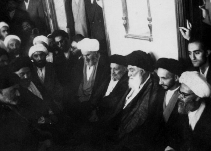 «آیتالله بروجردی»؛ زعیم حوزه، تکیهگاه تشیع