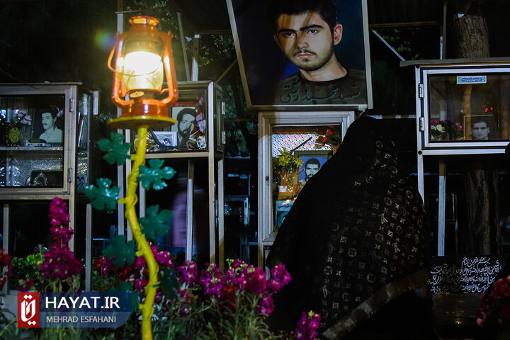 لیالی قدر بیست و یکم ماه رمضان در گلزار شهدا