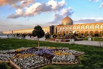 وضعیت شهر اصفهان عادی است/ادامه پرواز هواپیماها در فرودگاه شهید بهشتی