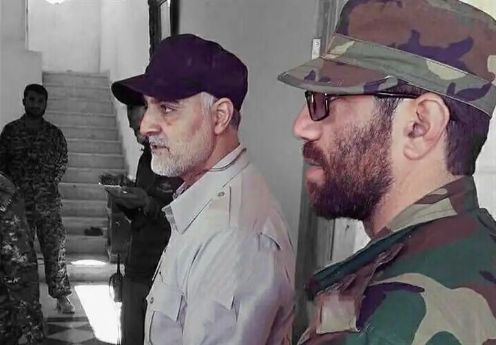 «فرمانده حیدر»؛ مردی که از مدافعان حرم، لقب «حاج قاسم کوچک» گرفت «فرمانده حیدر»؛ مردی که از مدافعان حرم، لقب «حاج قاسم کوچک» گرفت