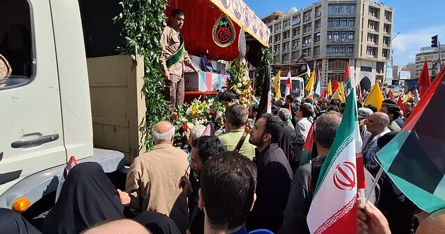 آغاز تشییع پیکر شهدای حمله تروریستی به کنسولگری ایران در سوریه آغاز تشییع پیکر شهدای حمله تروریستی به کنسولگری ایران در سوریه