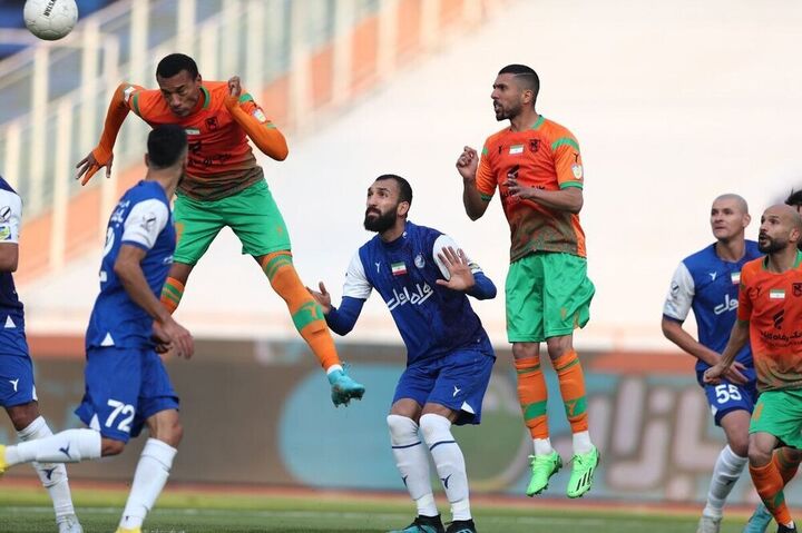 استقلال برای شکست دادن مس انگیزه مضاعف دارد/ با این شرایط بعید میدانم سرخابیها مجوز حرفهای بگیرند استقلال برای شکست دادن مس انگیزه مضاعف دارد/ با این شرایط بعید میدانم سرخابیها مجوز حرفهای بگیرند