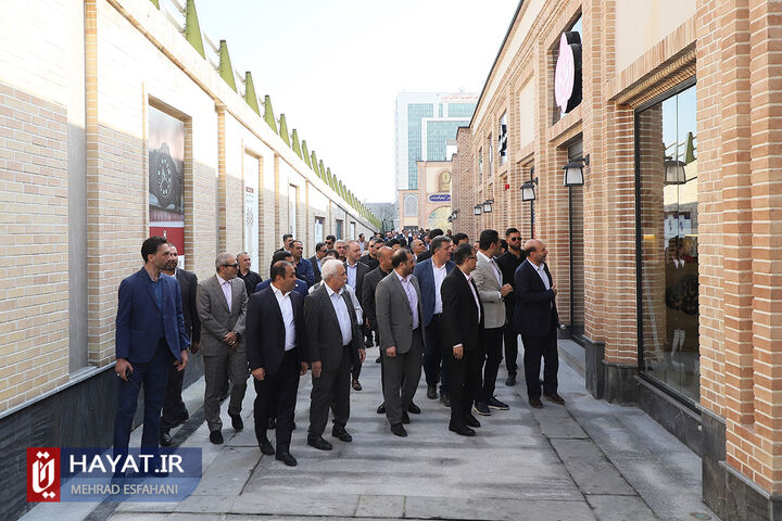 افتتاح مجتمع تجاری و فرهنگی رواق